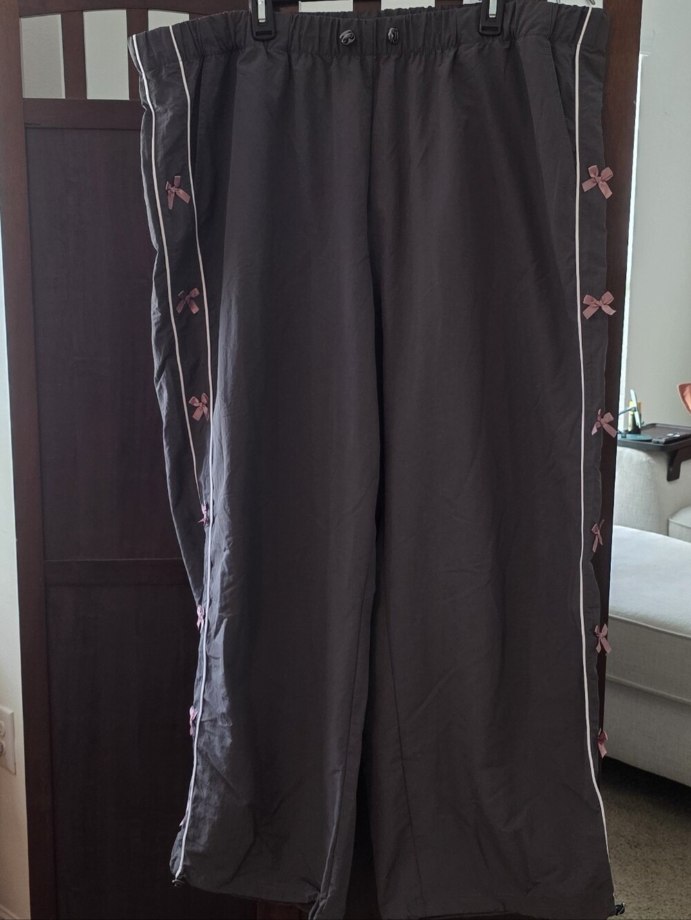 NWT Torrid Love Sick Gray Lounge Pants with Pink Bow Trim